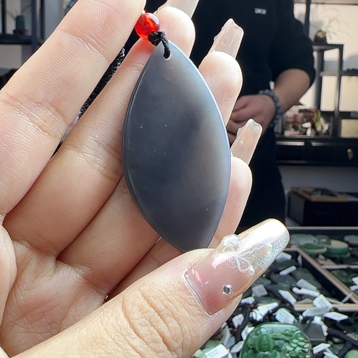 和田玉未镶嵌吊坠(不含链)紫色