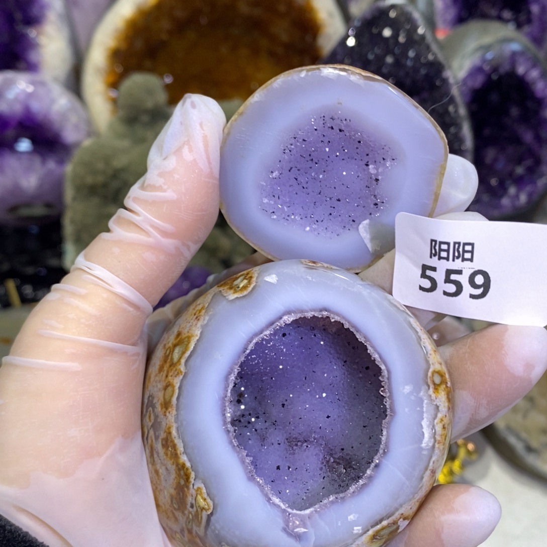 未镶嵌水晶大型摆件（非配饰）