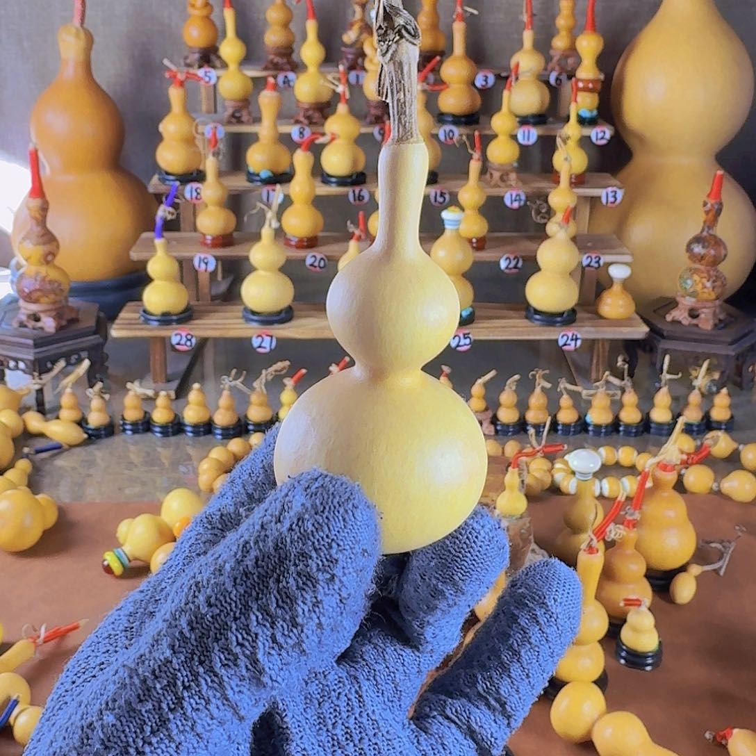 哇***呜聚缘葫芦工艺品店