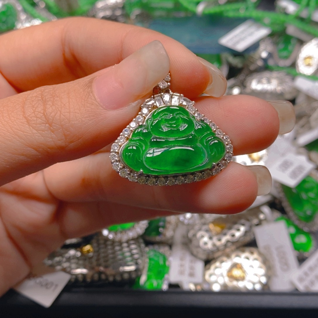 翡翠颈饰银S925镶嵌88888888