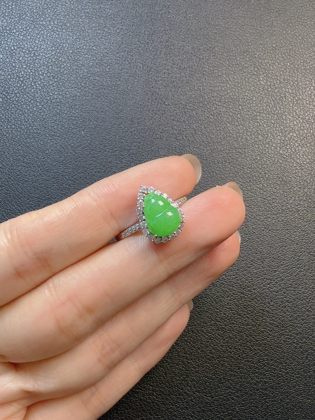 天然A货缅甸翡翠葫芦戒指