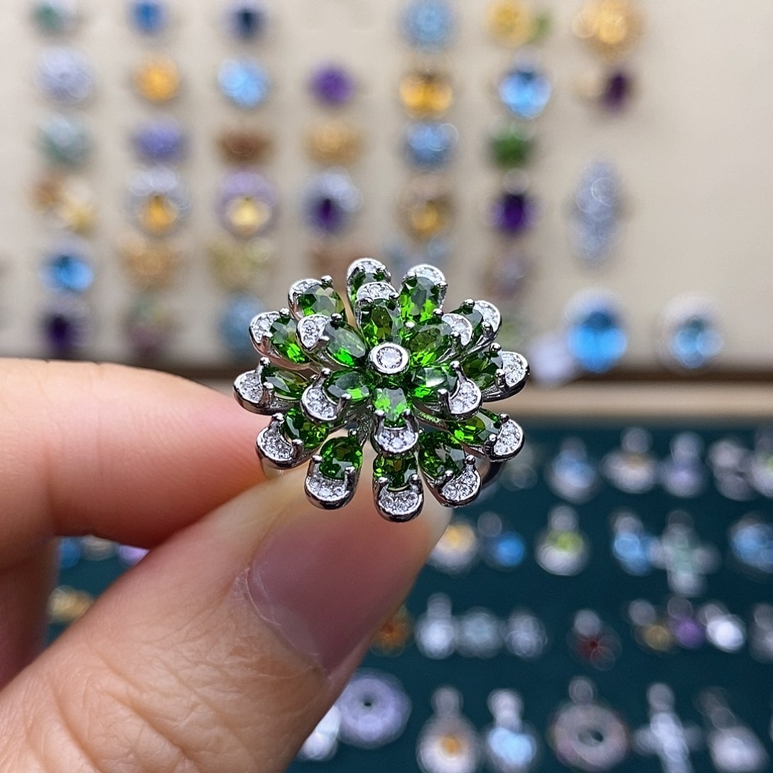 银S925镶嵌透辉石戒指一物一证