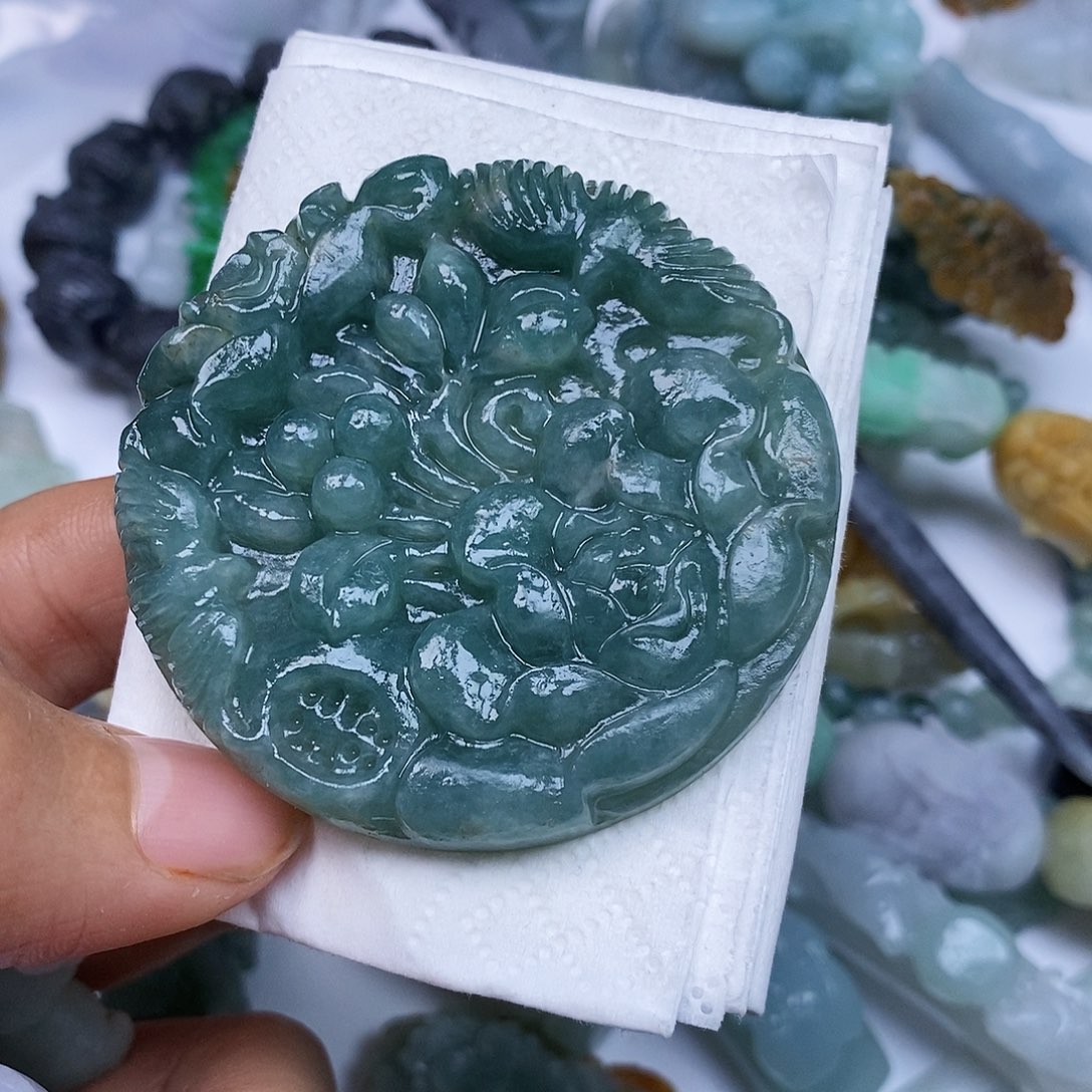 定制翡翠未镶嵌翡翠