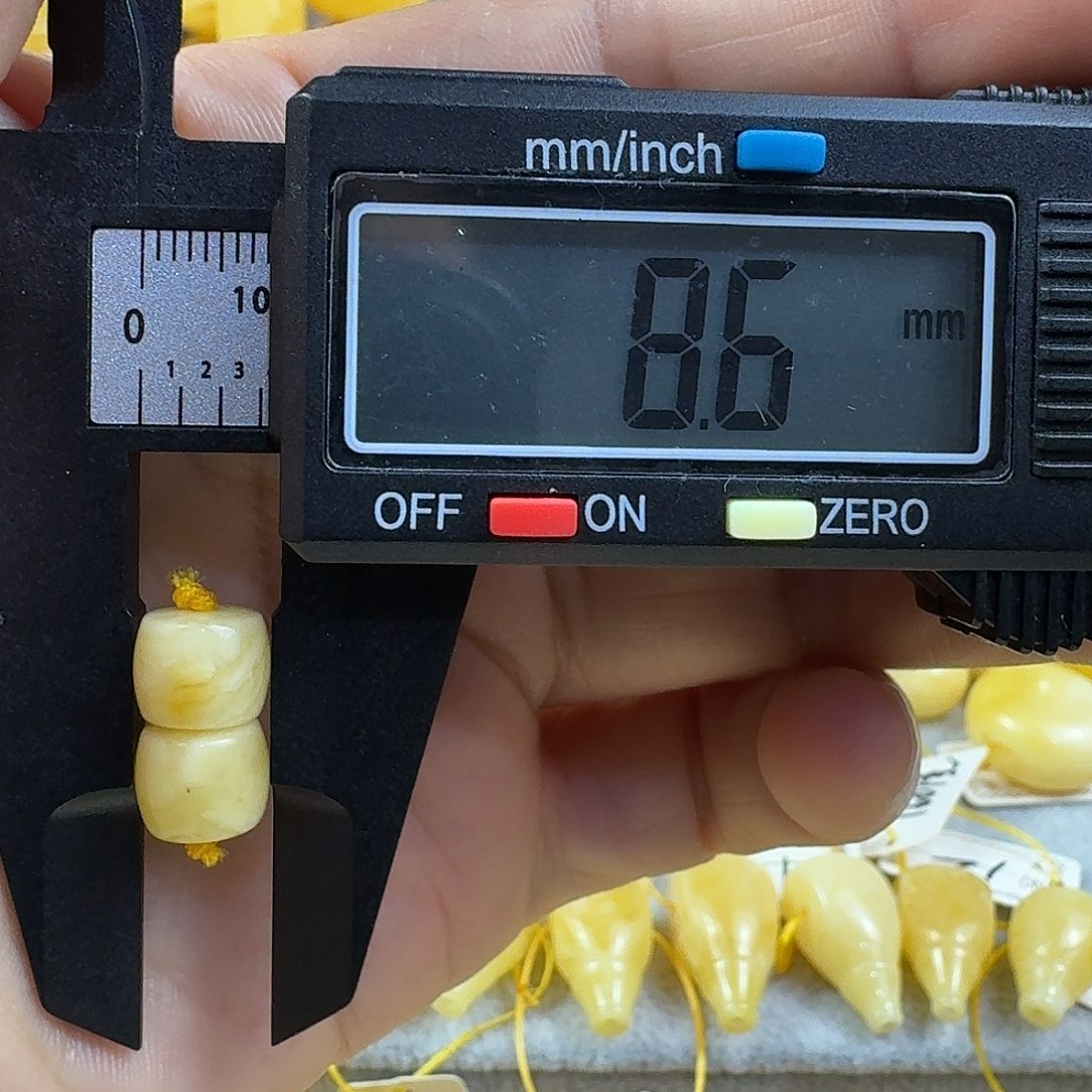 蜜蜡未镶嵌裸石12杂