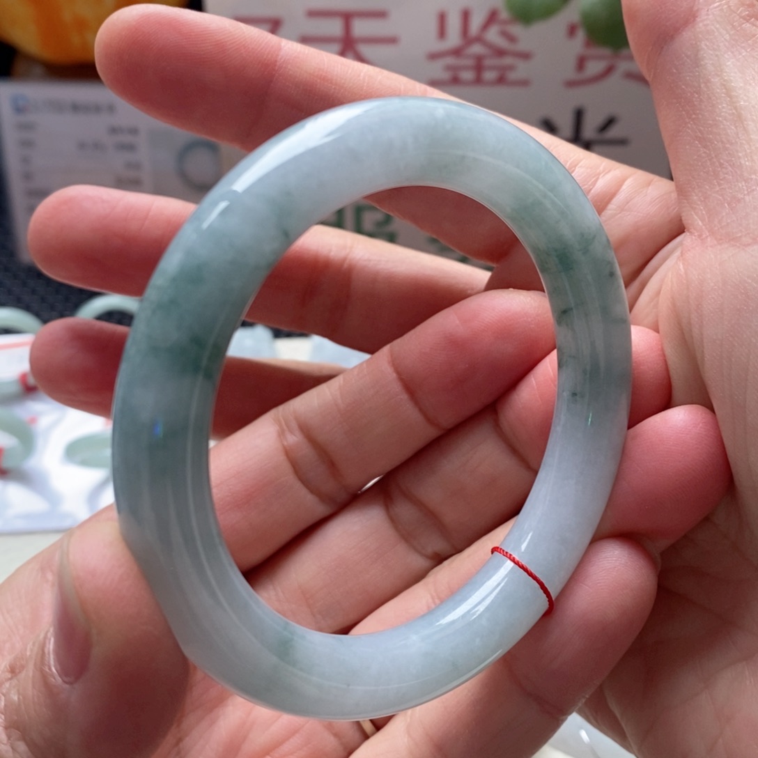 翡翠手镯未镶嵌13号