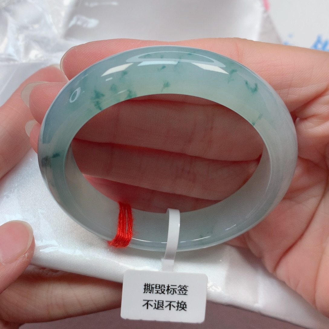 翡翠手镯未镶嵌52.3圈 蓝底飘蓝花 起光起胶无包容 强推