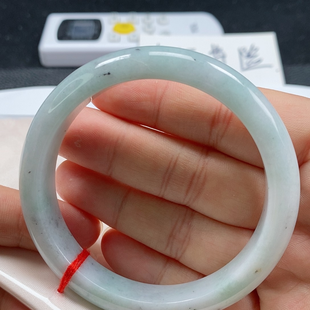 【闪购商品】翡翠手镯未镶嵌238号