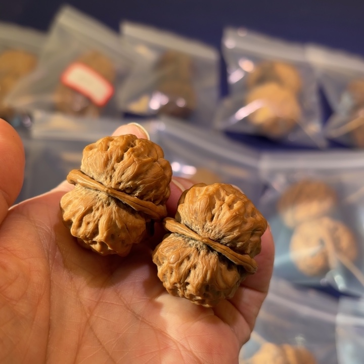 吊坠文玩核桃迷你噶哒包