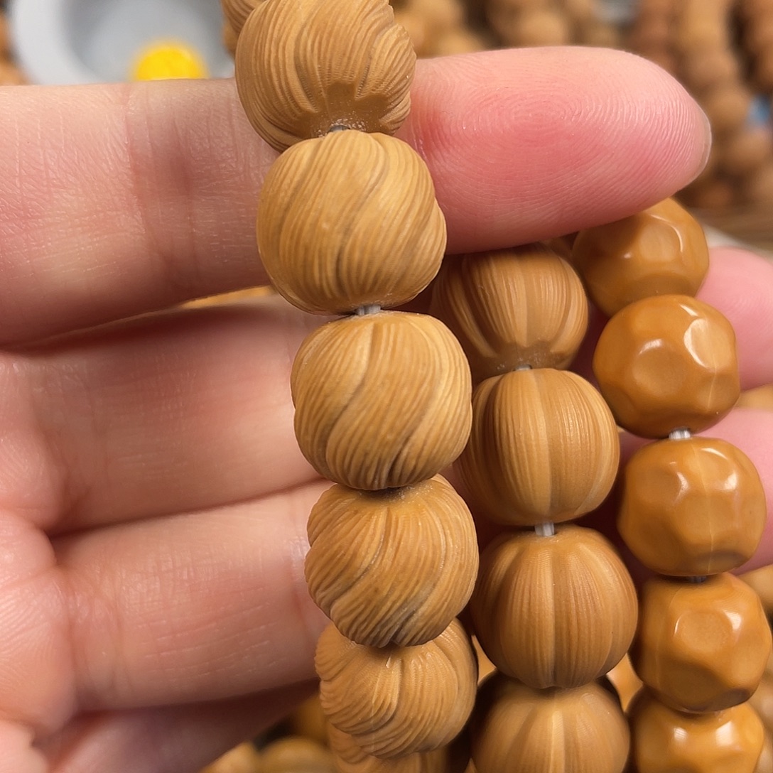 P***S核桃全品卷卷酥。       