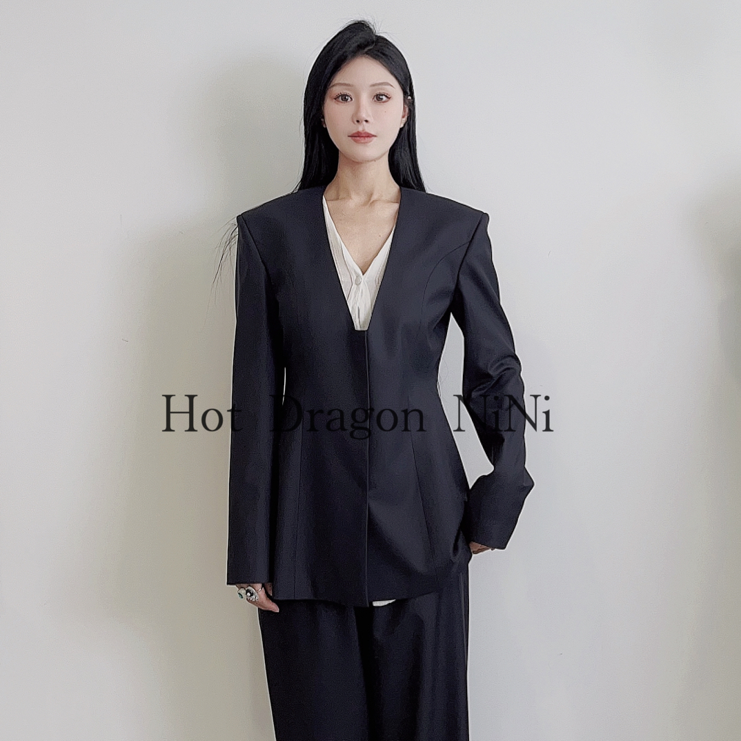 「Hot Dragon NiNi」设计师品牌 藏蓝色教学设计感西服套装