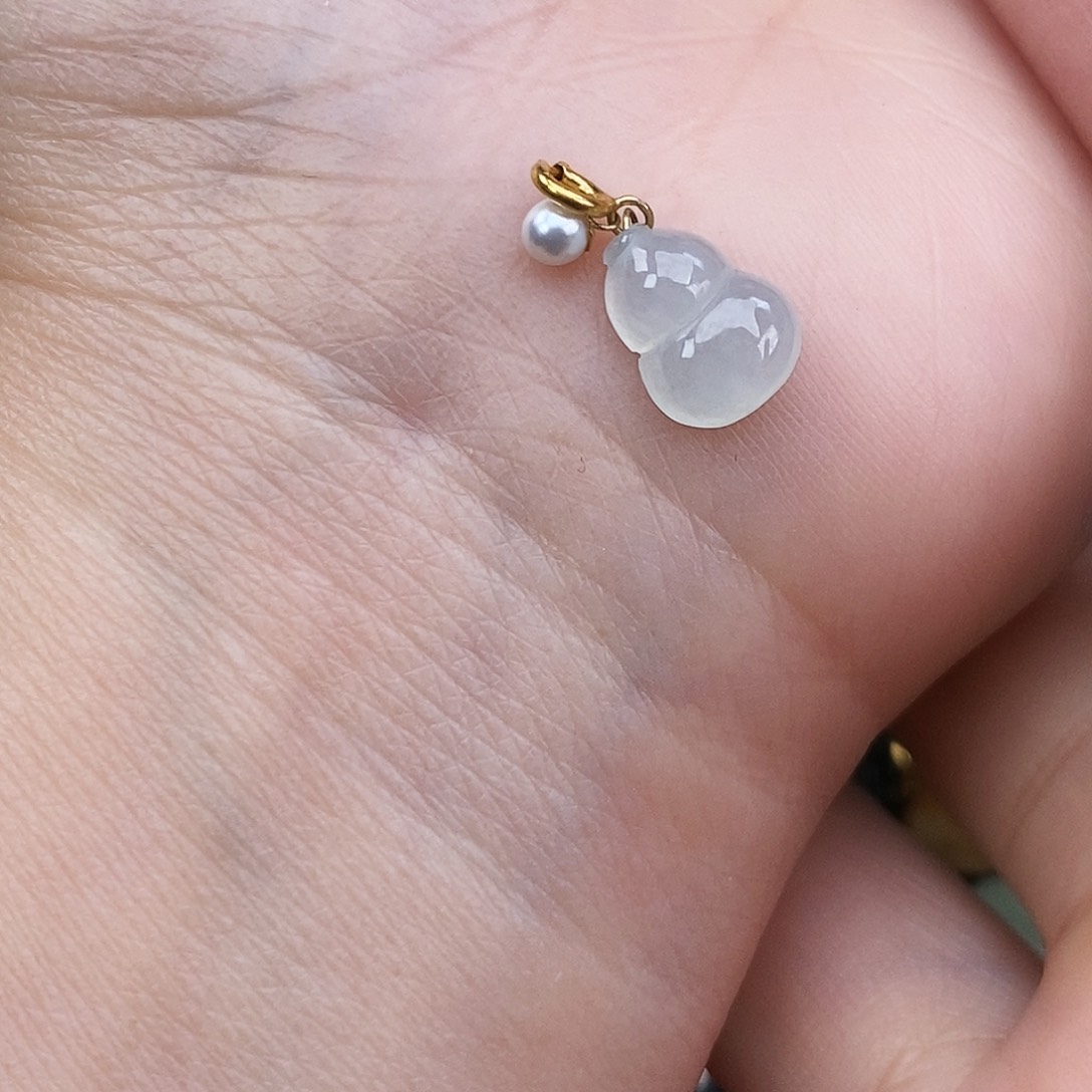 翡翠颈饰18K金镶嵌葫芦