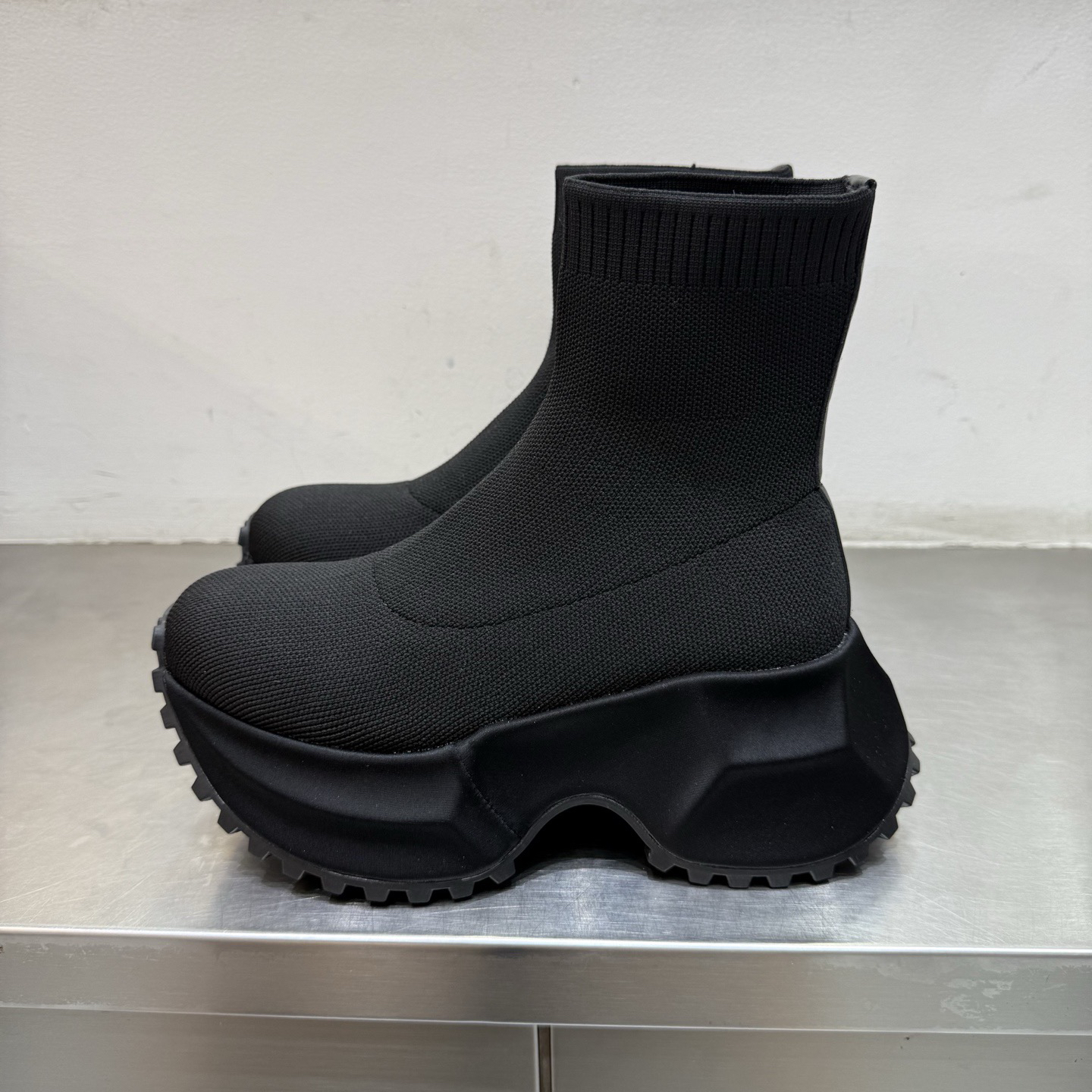 《菠萝妞推荐》8339-5厚底增高显瘦瘦瘦靴女鞋矮靴