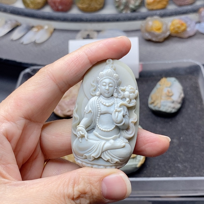 【闪购商品】定制石英质玉吊坠未镶嵌