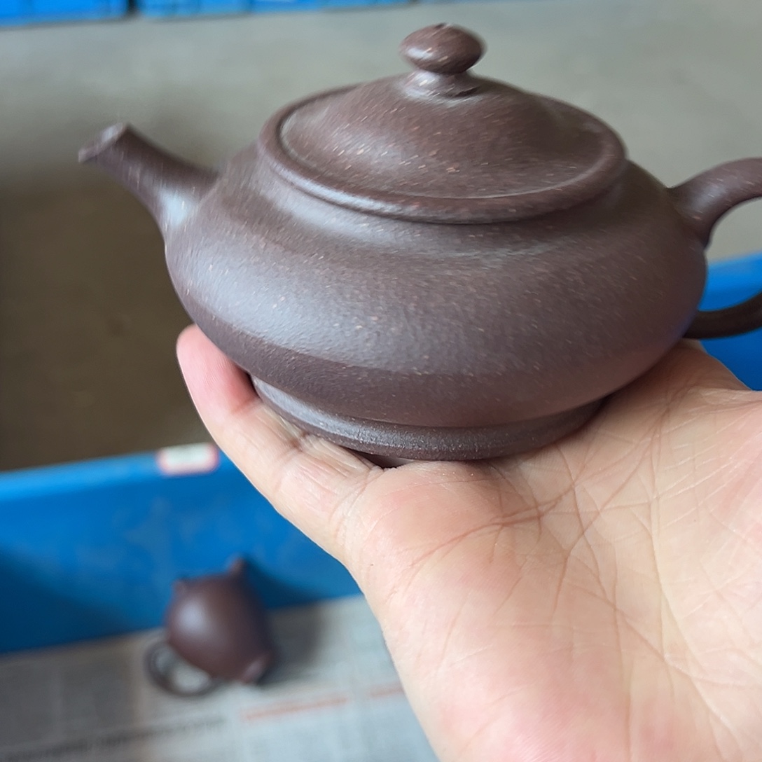 茶壶紫砂紫砂的味道很