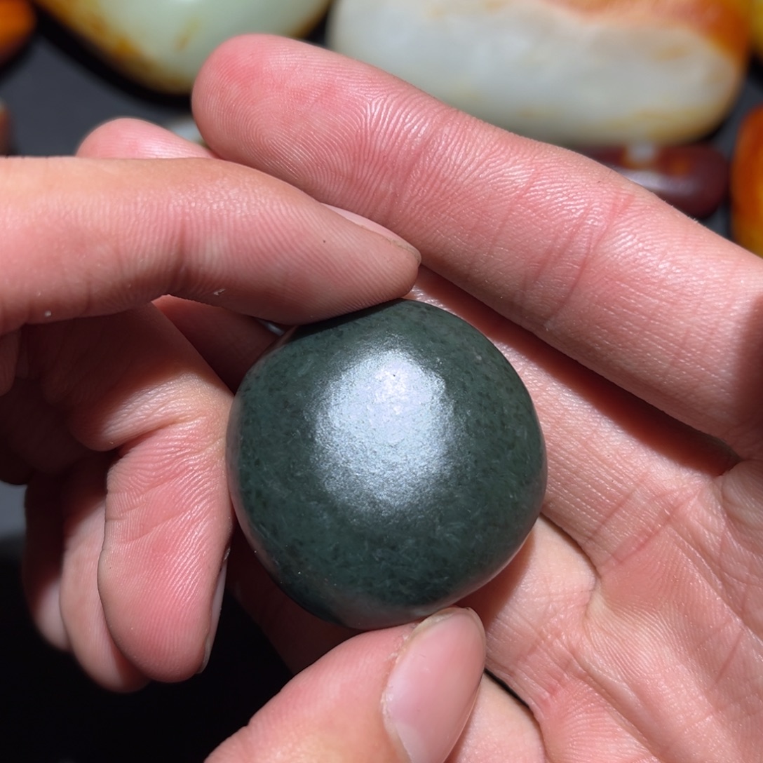 和田玉未镶嵌珠宝奇石