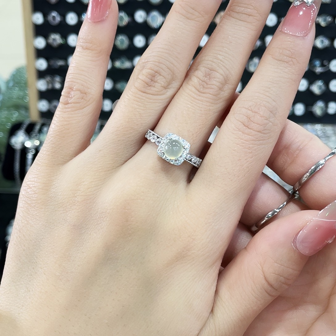 玲***g蛇纹石玉银S925镶嵌戒指