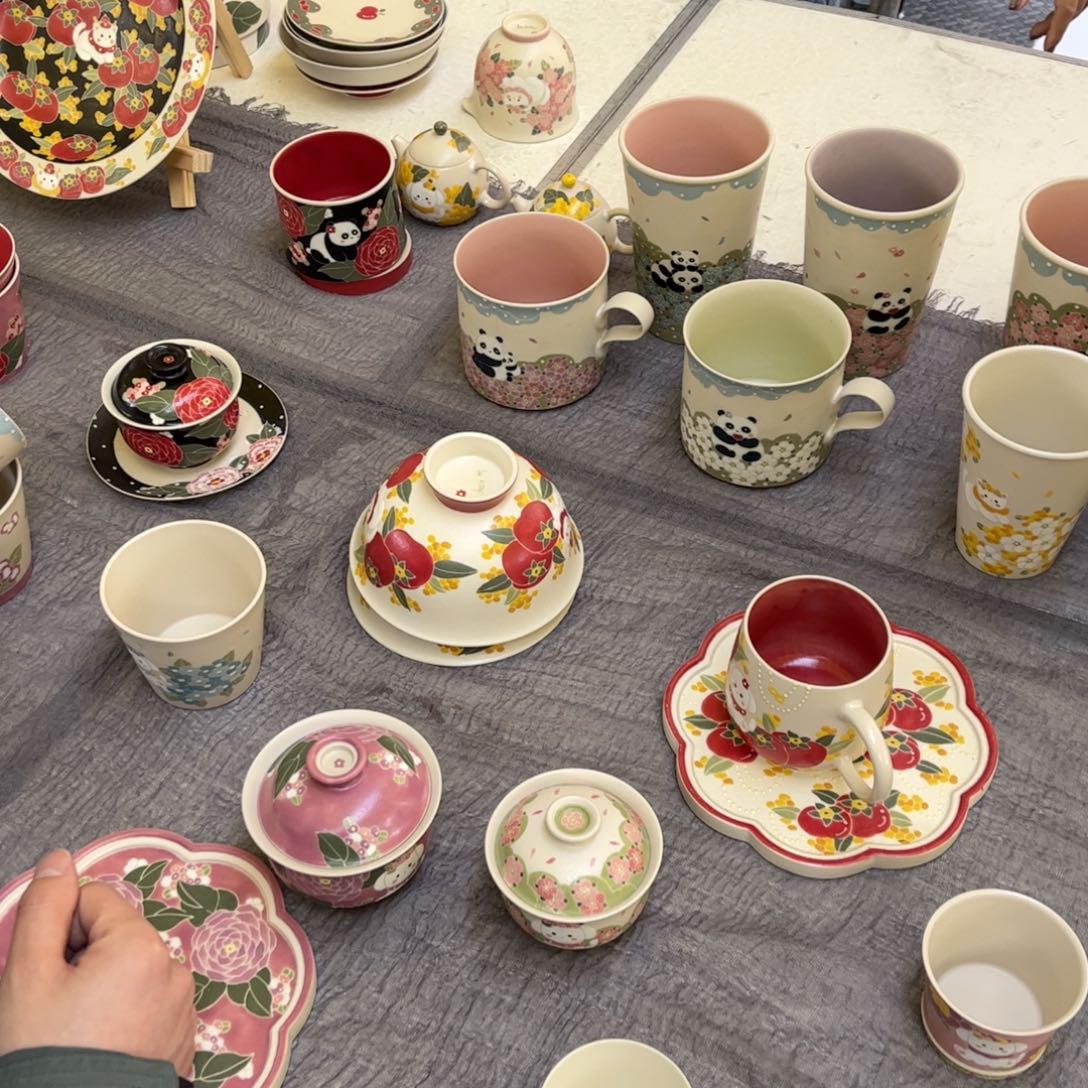 瓷片8803一起逛集市啦