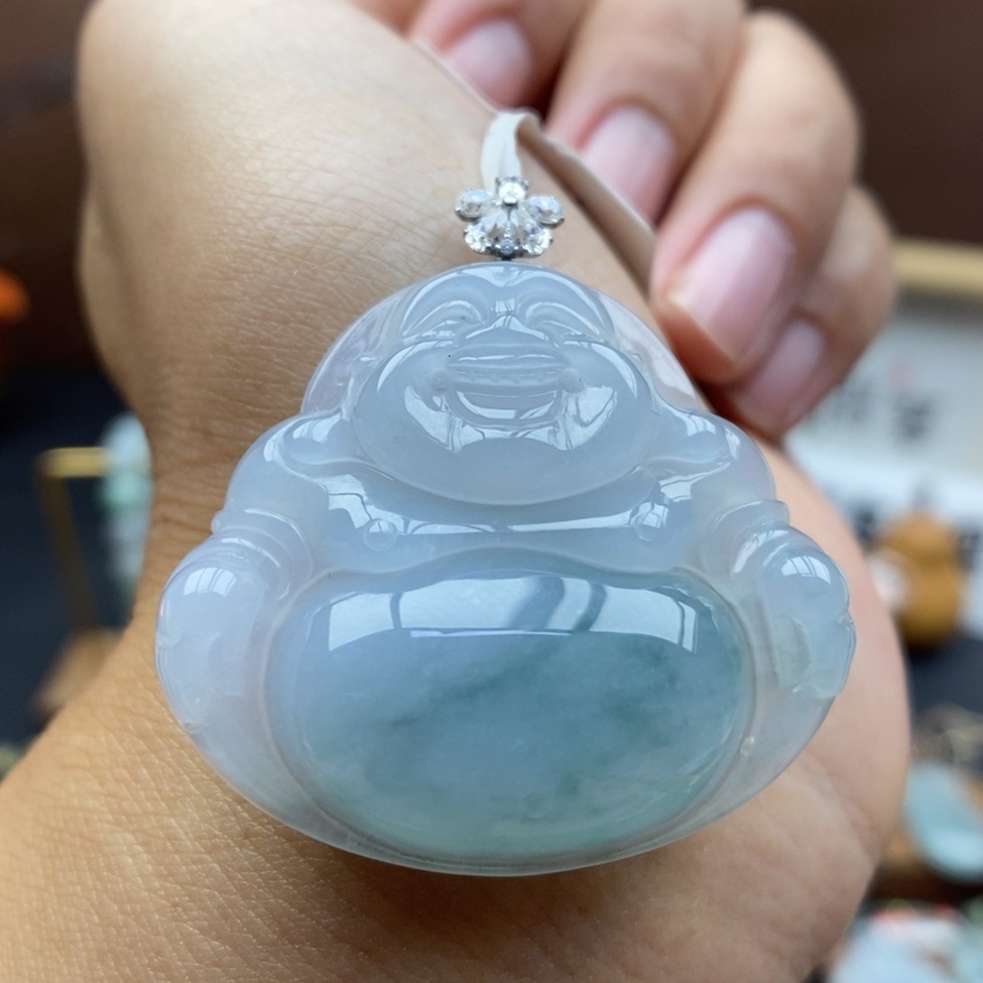 【闪购商品】颈饰18K金镶嵌翡翠63