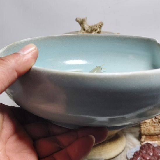 6***2汝窑瓷器，完整器一个