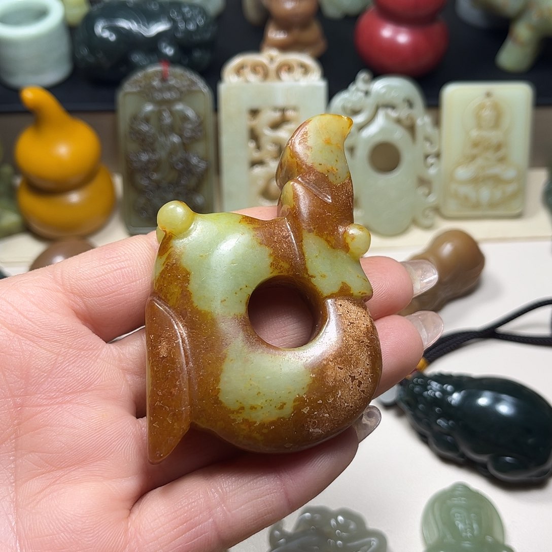 白玉菩提吊坠白玉菩提吊坠