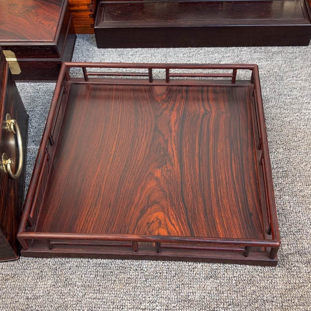 微凹黄檀（南美大红酸枝）30 30 6 围栏独板