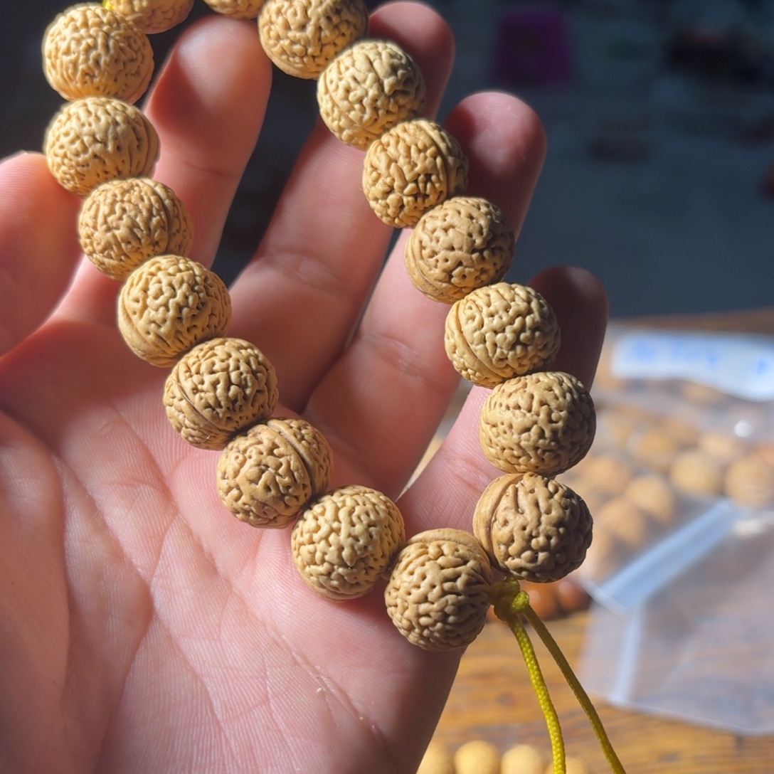 榴***心桃核吊坠盘锦福利