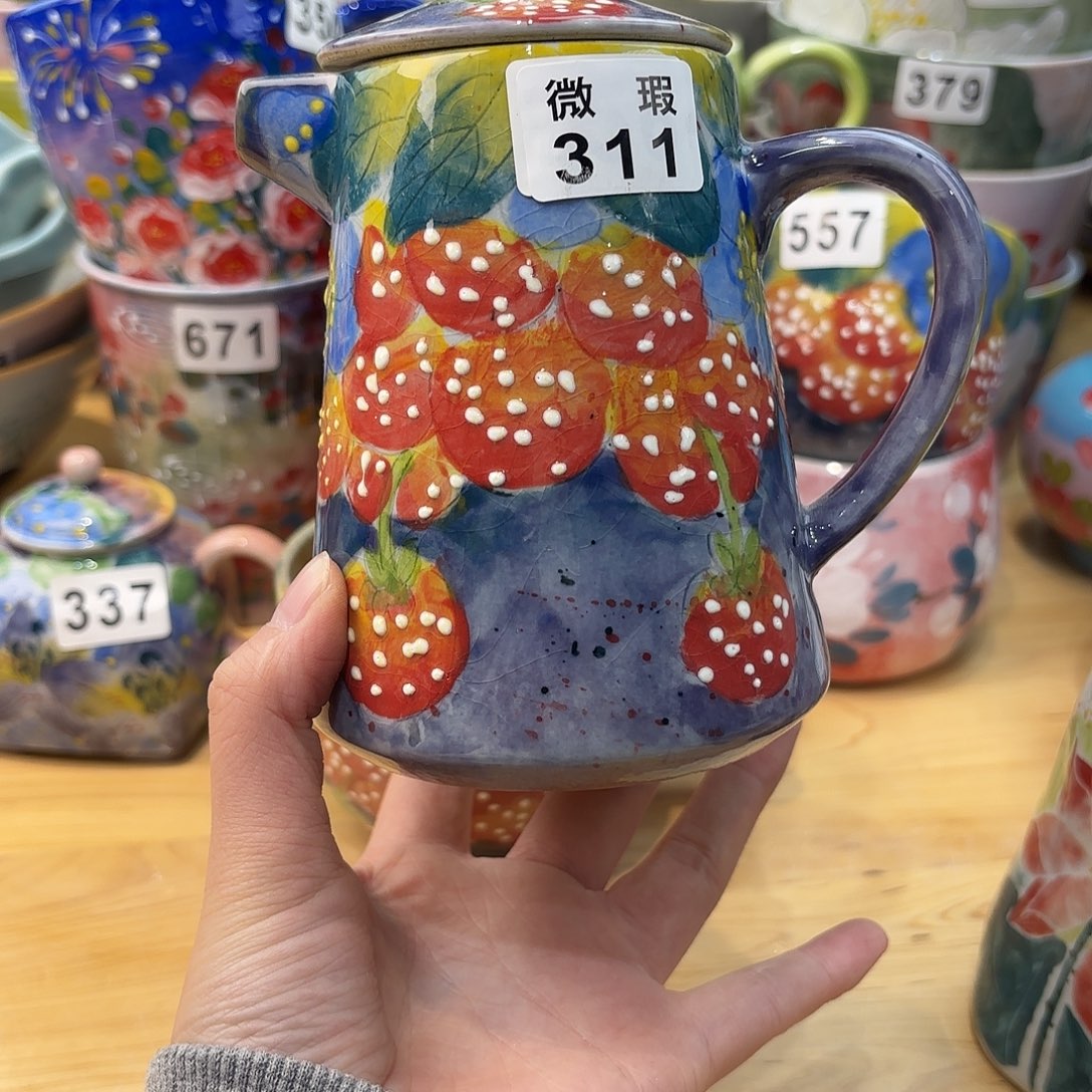 瓷片兔兔盖茨。兔兔好