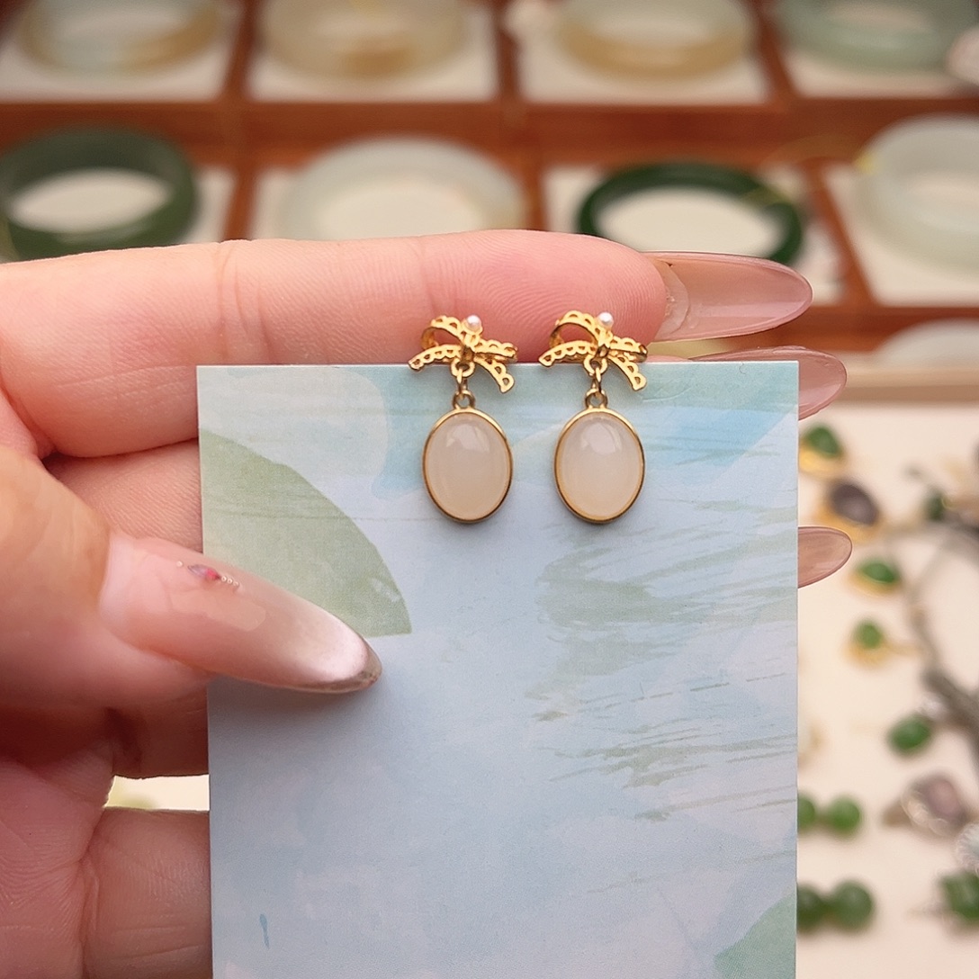 和田玉银S925镶嵌耳饰