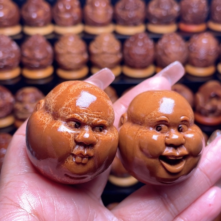 橄榄核把件金****化橄榄雕刻