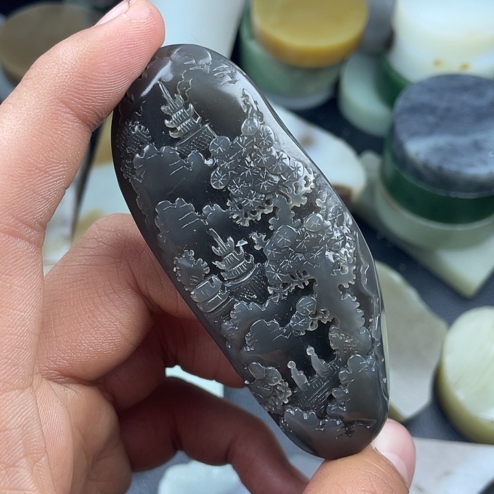 和田玉未镶嵌颈饰