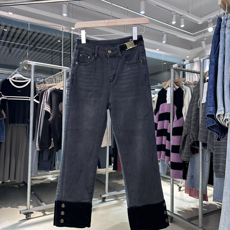 Q1045牛仔裤2025春季新款金扣丝绒撞色翻裤脚烟管裤子