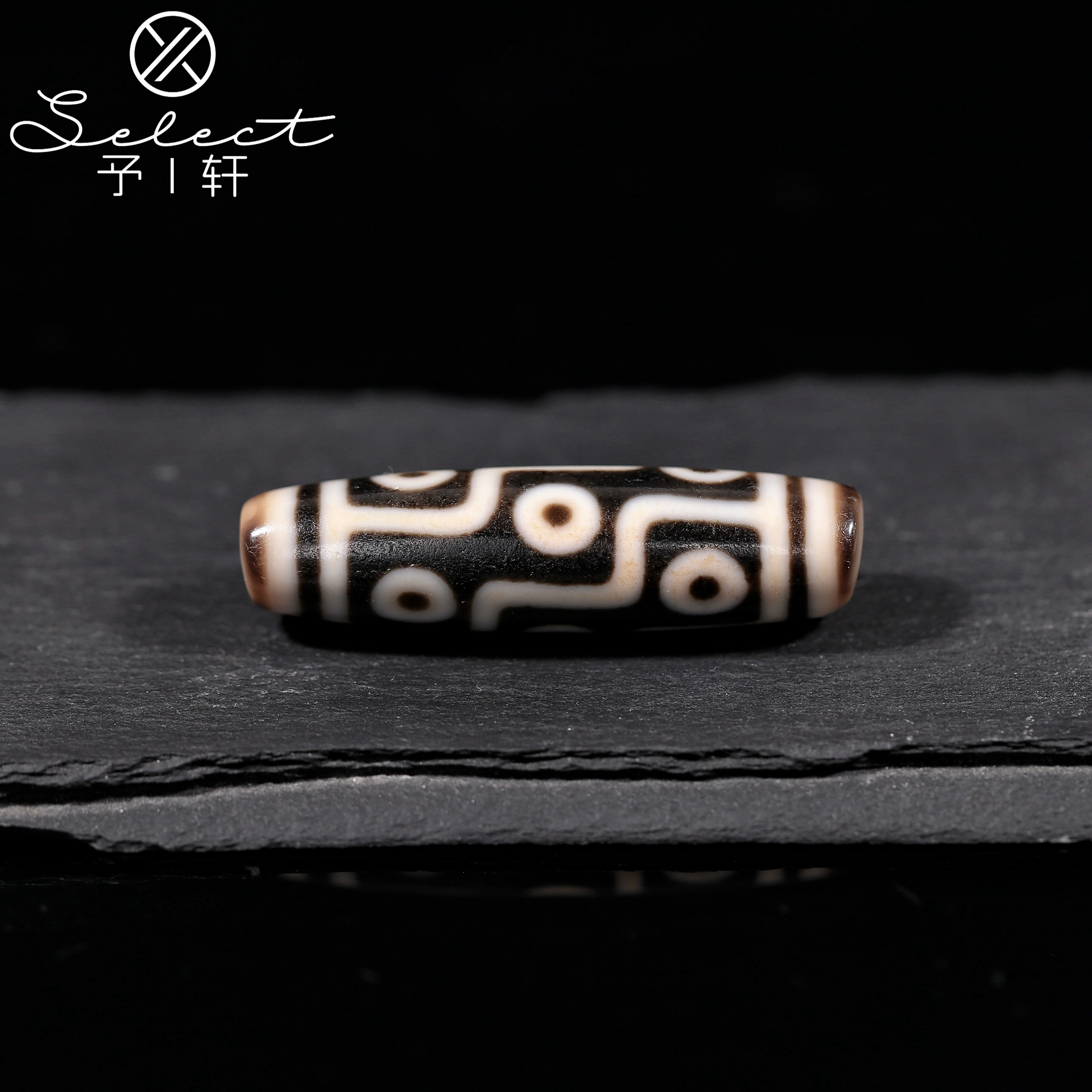 予轩出品；聚缘滑档博古台珠爆砂折线九眼49.4*13.4mm天珠古法吊坠