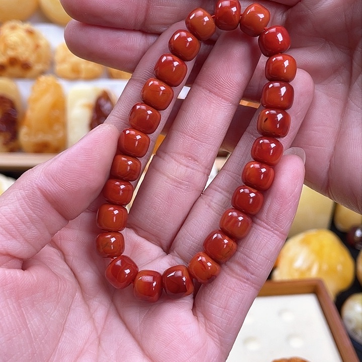 南红玛瑙手链未镶嵌23.3克