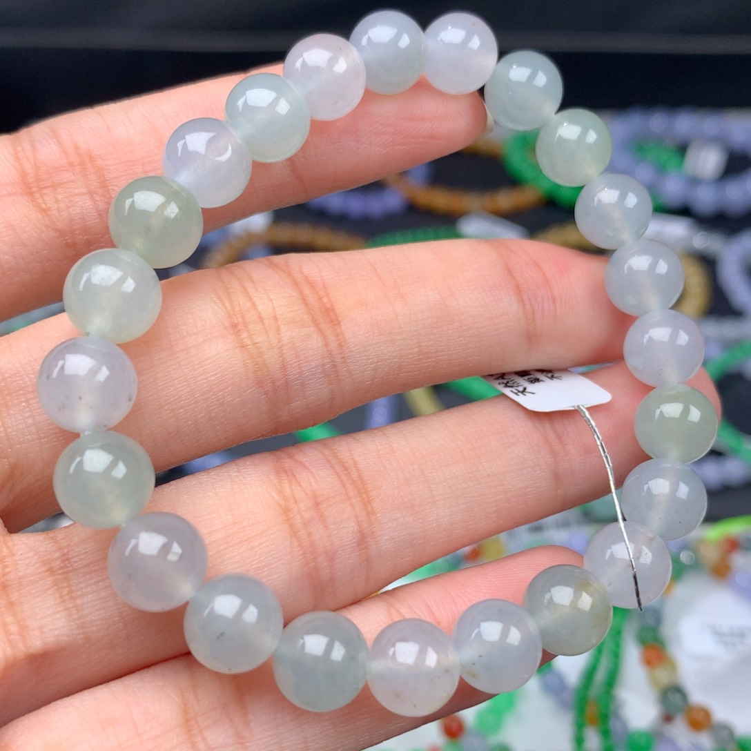 翡翠手链未镶嵌卡