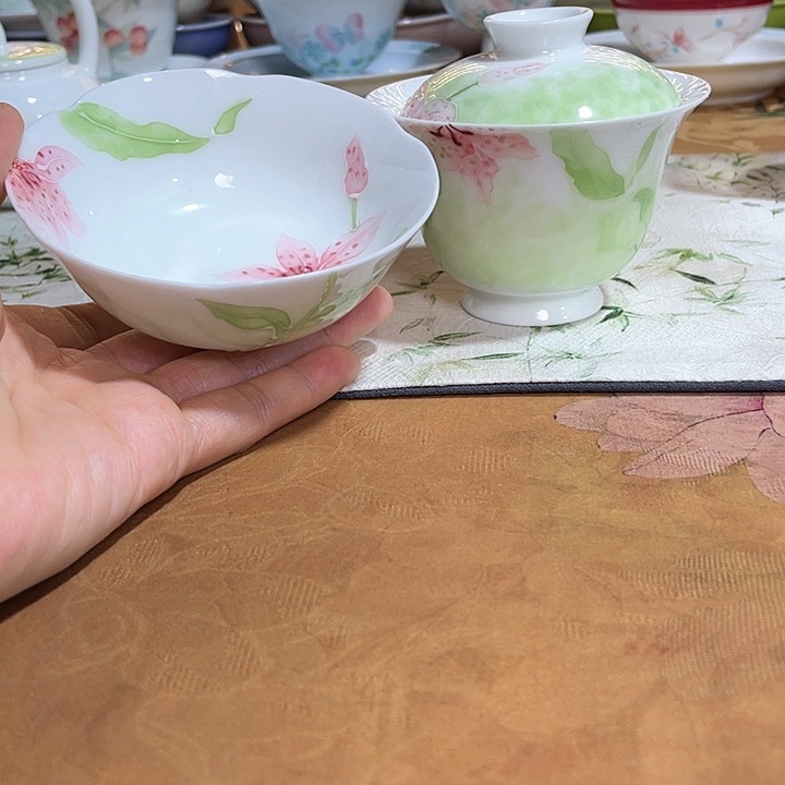 【闪购商品】百合盖碗➕百合杯哈哈