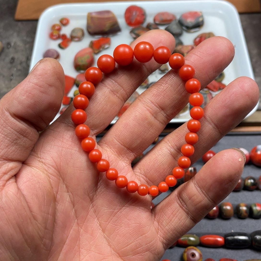 南红玛瑙手链合金