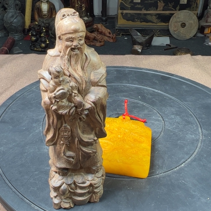 精品摆件工艺品等