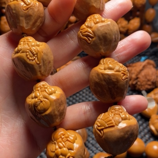 橄榄核吊坠北***度包衣财神