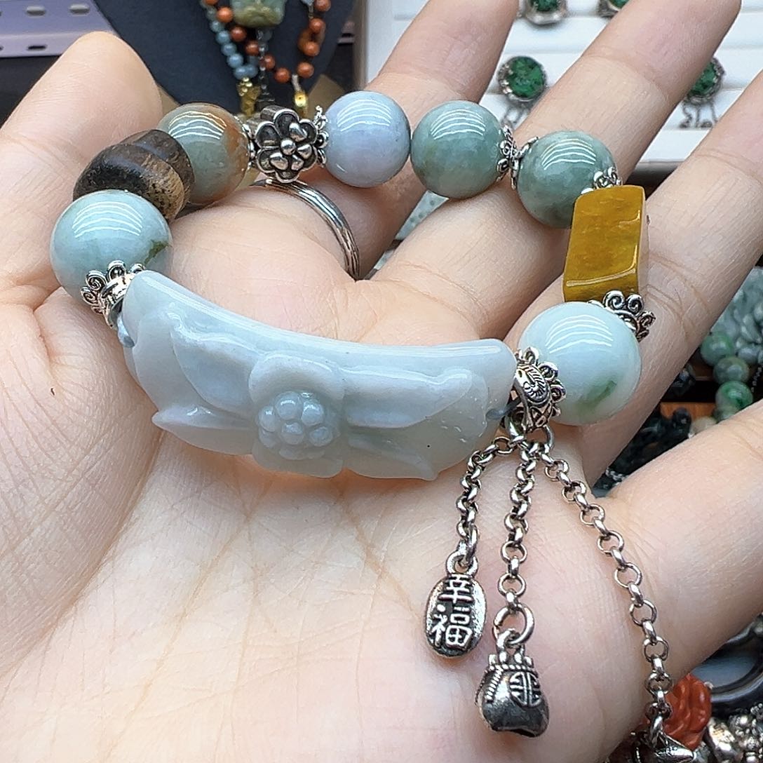 翡翠戒指未镶嵌炸