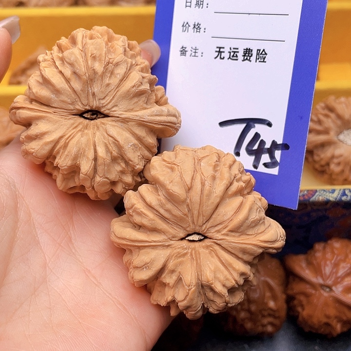 把件文玩核桃那*文玩核桃龙鼎45