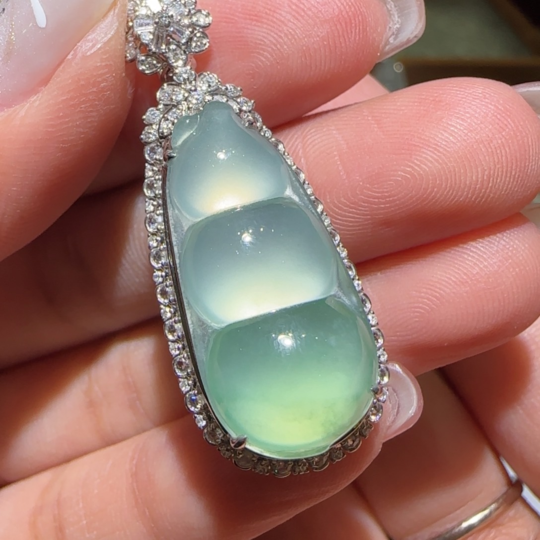 【闪购商品】翡翠颈饰18K金镶嵌缅甸