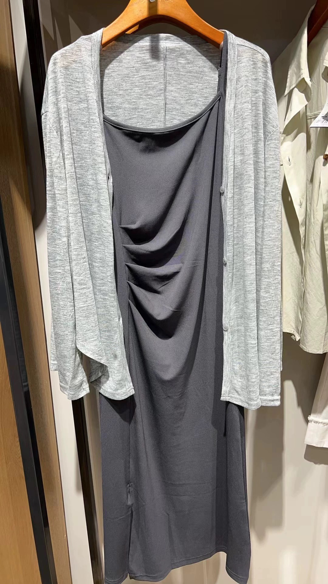 百搭韩版显瘦休闲风连衣裙套装灰色气质极简风不规则时尚套装