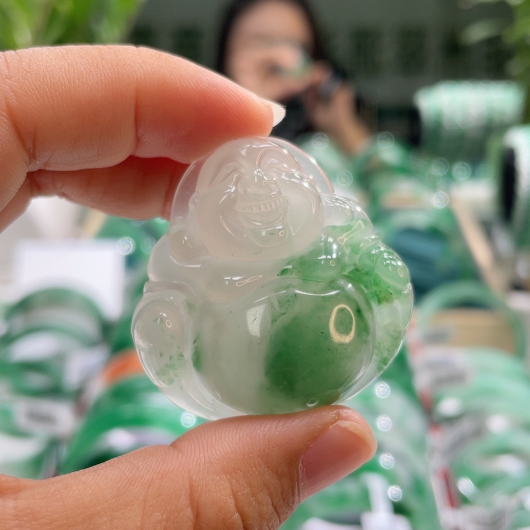 石英质玉颈饰未镶嵌