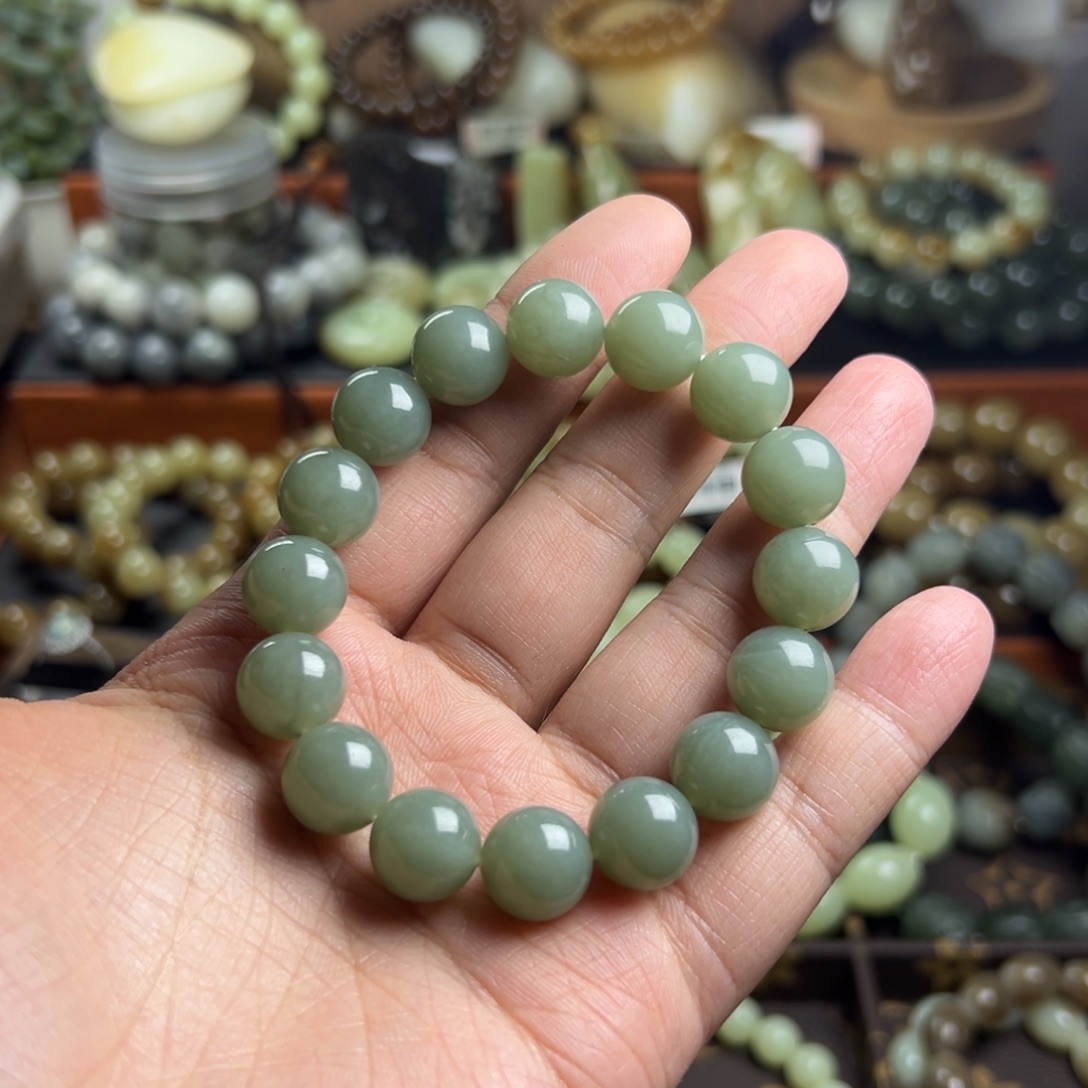 和田玉未镶嵌手串