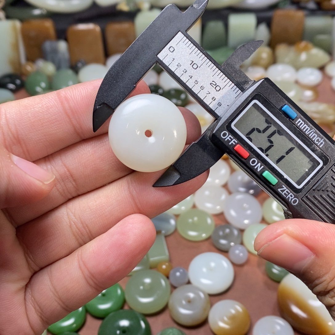 和田玉吊坠(不含链)未镶嵌