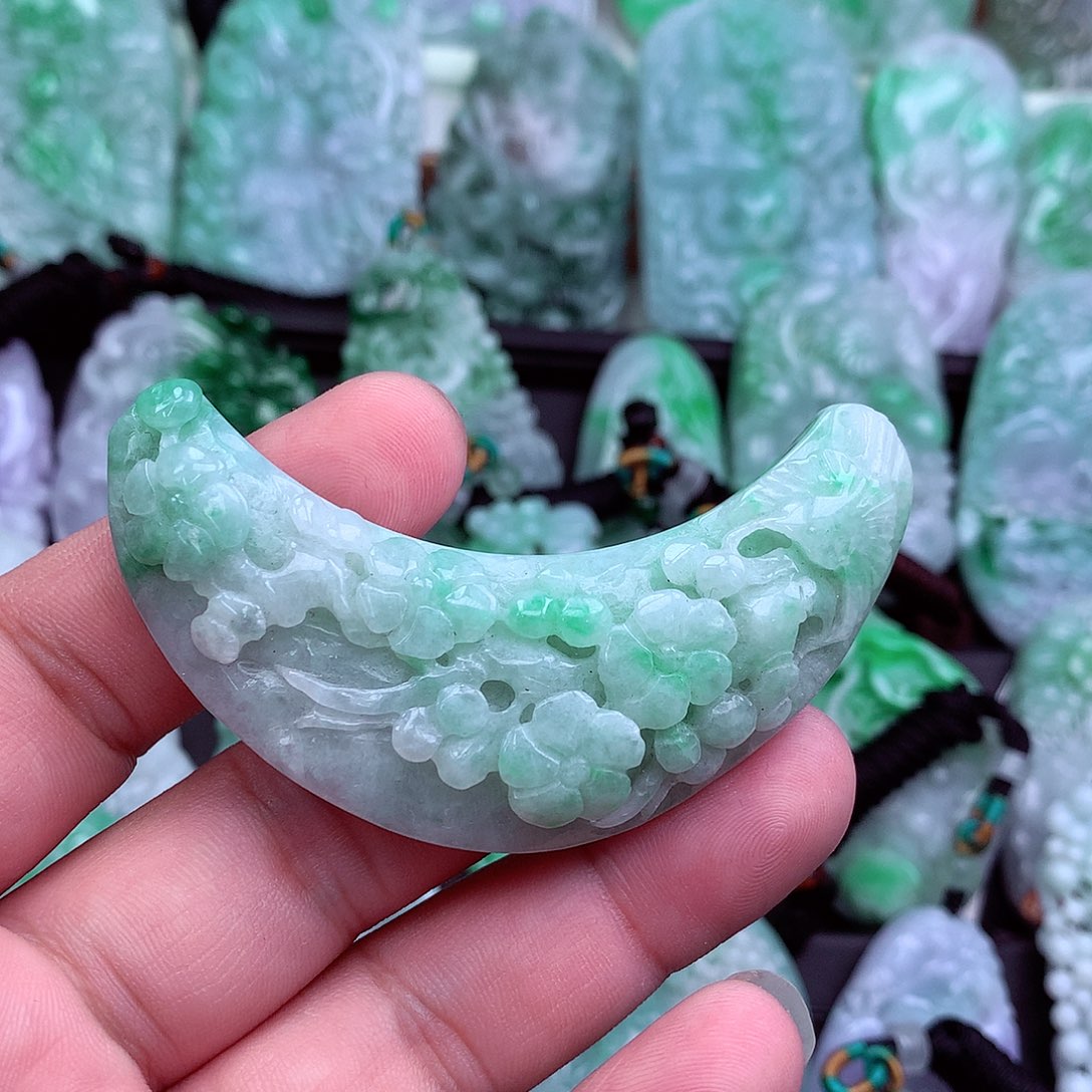 翡翠吊坠(不含链)未镶嵌