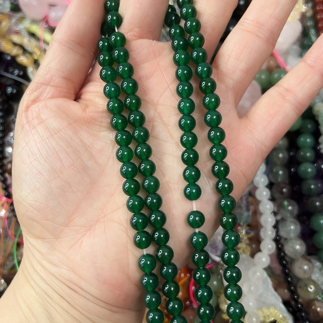 玛瑙/玉髓未镶嵌珠宝半成品，A级卡6绿玛瑙一条