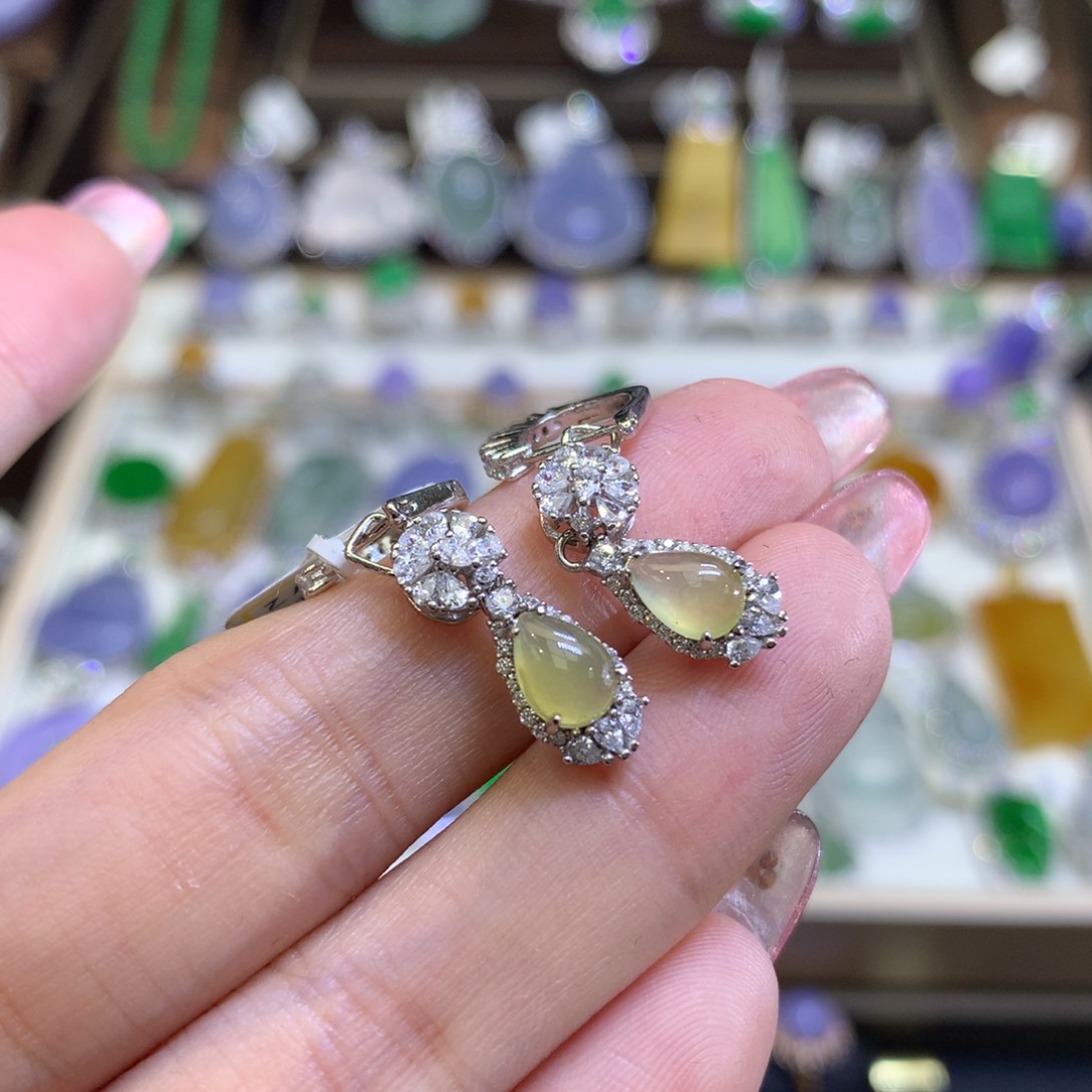 翡翠颈饰银S925镶嵌翡翠