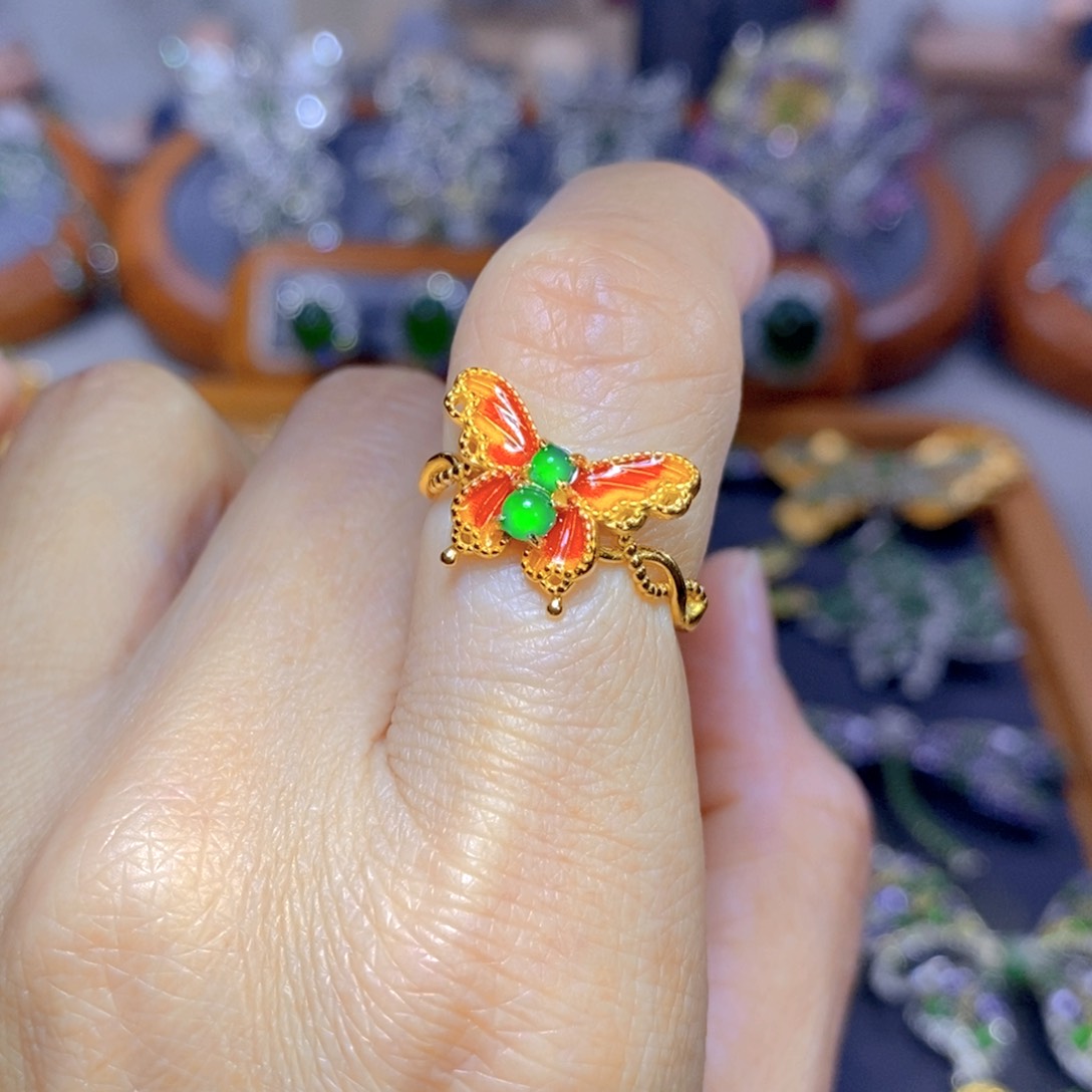 翡翠颈饰银S925镶嵌天然翡翠