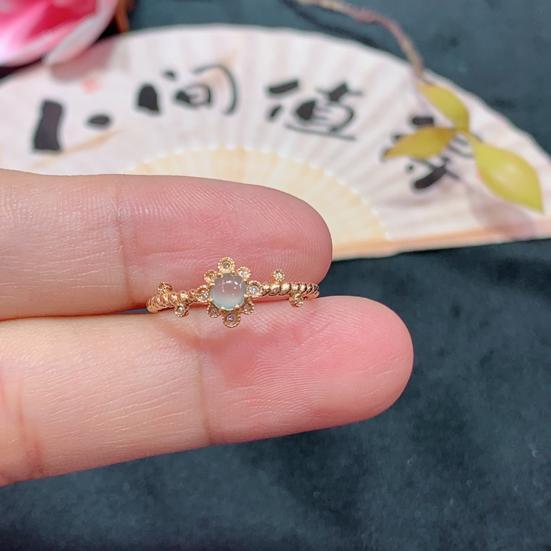 宠粉福利18k金天然A货翡翠小蛋面戒指时尚百搭精致款